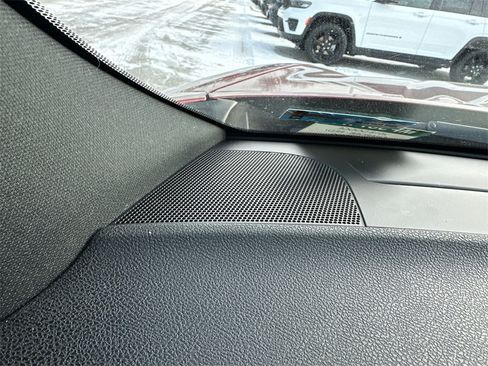 Used 2018 Dodge Charger SXT w/ Blacktop Package image 21