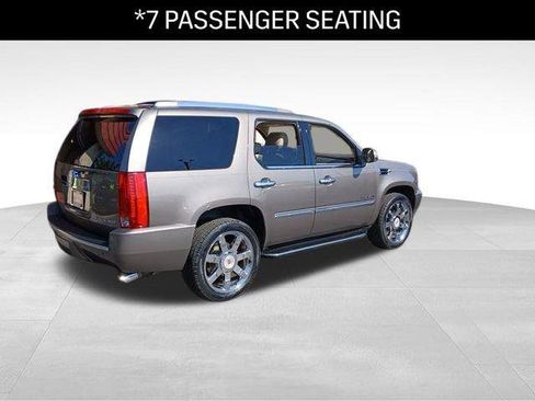 Used 2014 Cadillac Escalade Luxury image 7