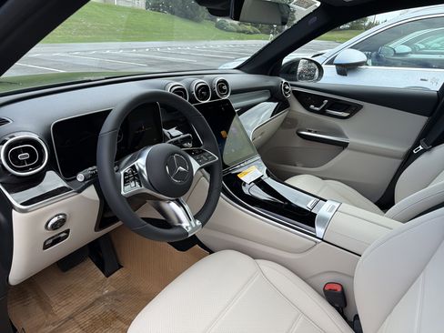 New 2026 Mercedes-Benz GLC 300 4MATIC image 9