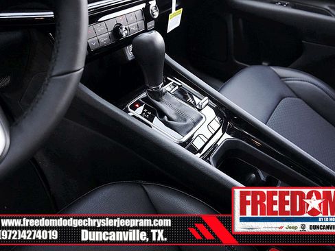 New 2026 Jeep Compass Latitude image 34