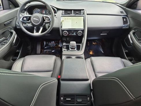 Certified 2024 Jaguar E-PACE R-Dynamic SE AWD/4WD image 18