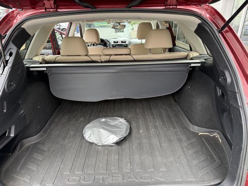 Used 2017 Subaru Outback 2.5i Limited AWD/4WD image 15