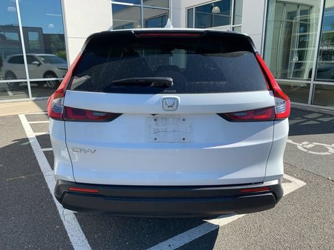 Certified 2024 Honda CR-V EX image 4