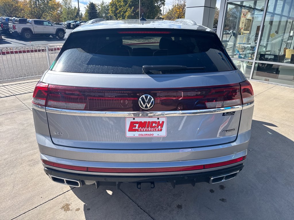 Used 2026 Volkswagen Atlas Cross Sport SEL Premium R-Line AWD/4WD image 4