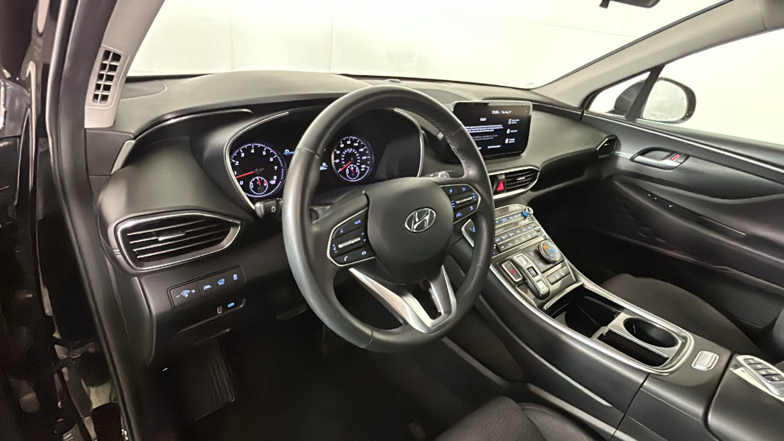Used 2023 Hyundai Santa Fe SEL AWD/4WD image 17