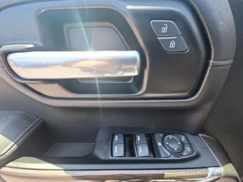 Used 2022 Chevrolet Silverado 1500 LT RWD image 22