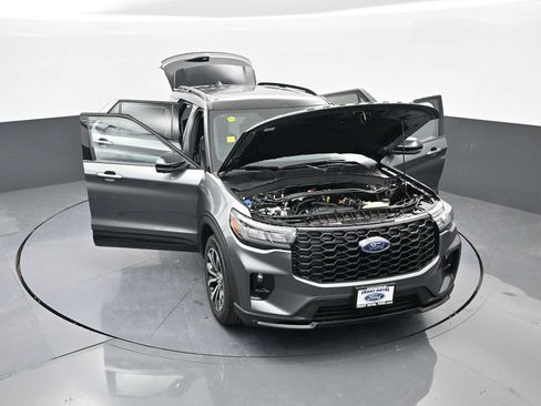 New 2026 Ford Explorer ST-Line image 60
