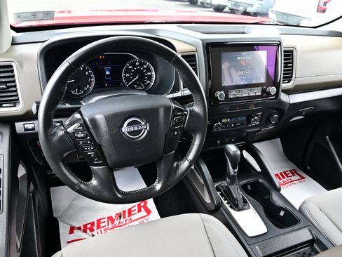 Certified 2022 Nissan Frontier SV w/ Technology Package AWD/4WD image 20
