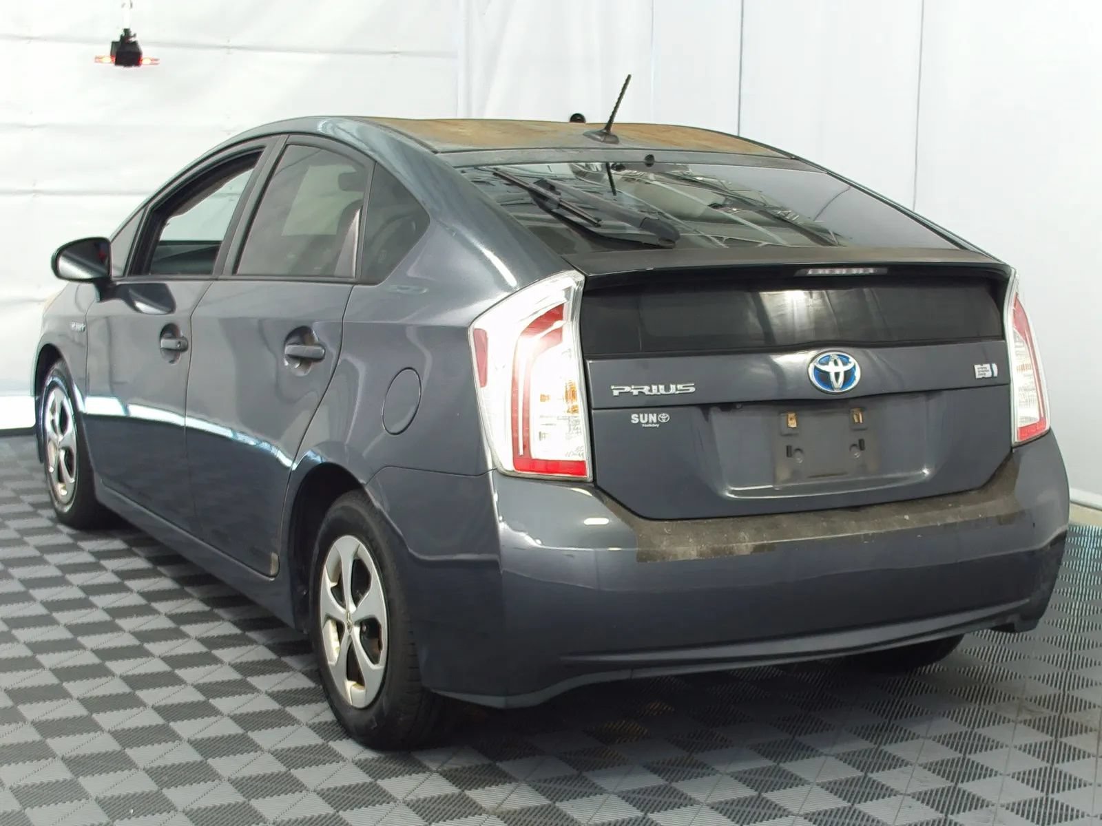 Used 2015 Toyota Prius Three FWD image 2