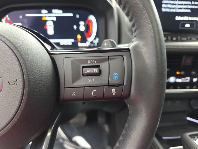 Used 2021 Nissan Rogue Platinum FWD image 18