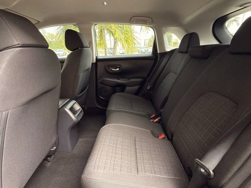 Used 2025 Honda HR-V LX image 7