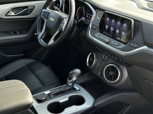 Used 2022 Chevrolet Blazer LT w/ Sound & Technology Package FWD image 22