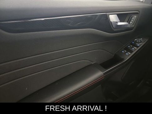 Used 2023 Ford Escape ST-Line w/ Tech Pack #1 AWD/4WD image 31