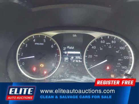 Used 2020 Nissan Versa S FWD image 14