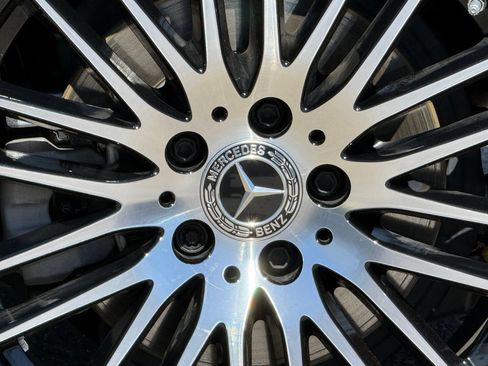 Used 2024 Mercedes-Benz C 300 4MATIC Sedan image 20