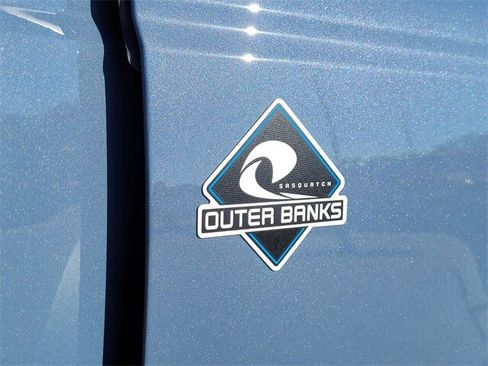 New 2025 Ford Bronco Outer Banks w/ Sasquatch Package image 12