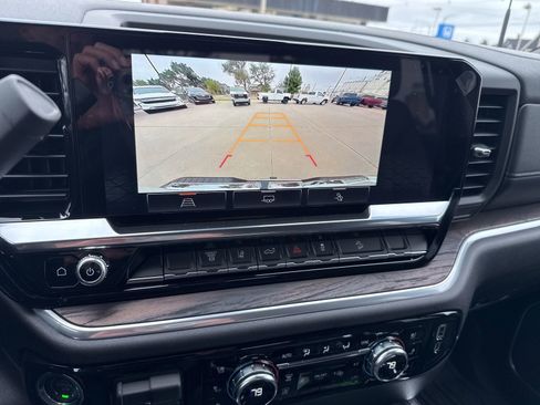 New 2026 GMC Sierra 2500 SLT w/ SLT Convenience Package image 15