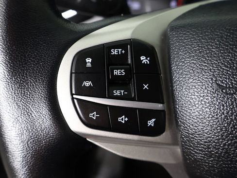 Used 2023 Ford Explorer XLT w/ Equipment Group 202A AWD/4WD image 46