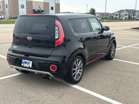 Used 2018 Kia Soul ! w/ Tech Package FWD image 7