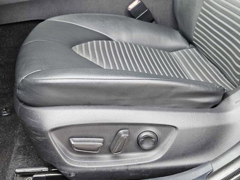 Used 2021 Toyota Camry SE image 22