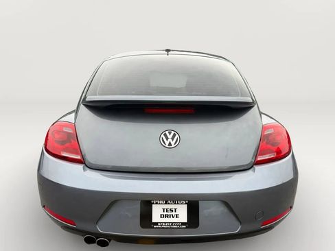 Used 2012 Volkswagen Beetle 2.5 FWD image 8