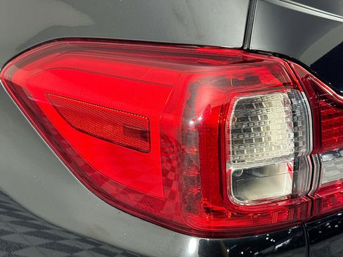 Used 2019 Subaru Ascent Touring image 35