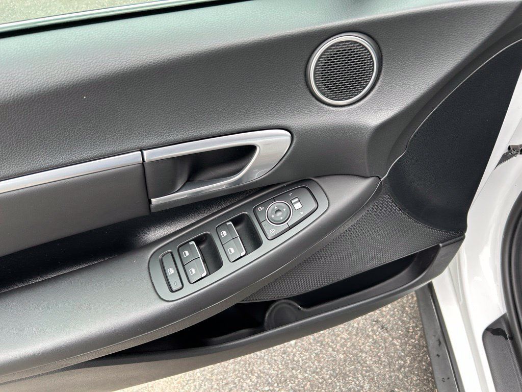 Used 2022 Hyundai Sonata Blue FWD image 16