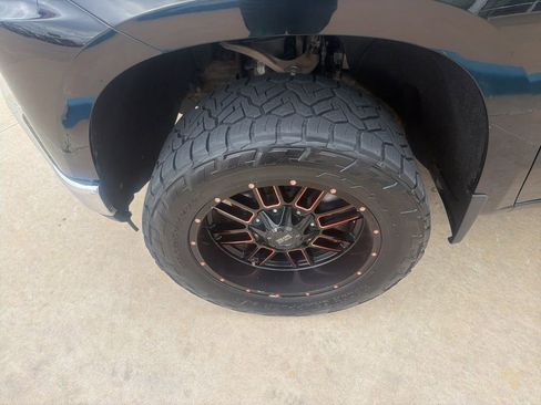 Used 2020 Chevrolet Silverado 1500 LTZ w/ LTZ Texas Edition AWD/4WD image 32