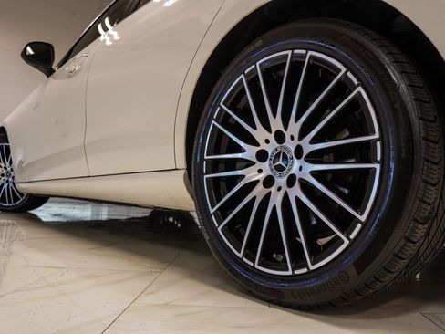 Used 2024 Mercedes-Benz C 300 4MATIC Sedan image 40