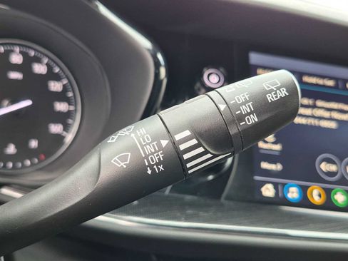 Used 2021 Buick Envision Essence w/ Sport Touring Package FWD image 23