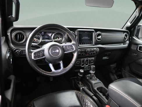 Used 2023 Jeep Wrangler Unlimited Sahara image 35