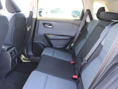 Used 2023 Nissan Rogue SV image 33