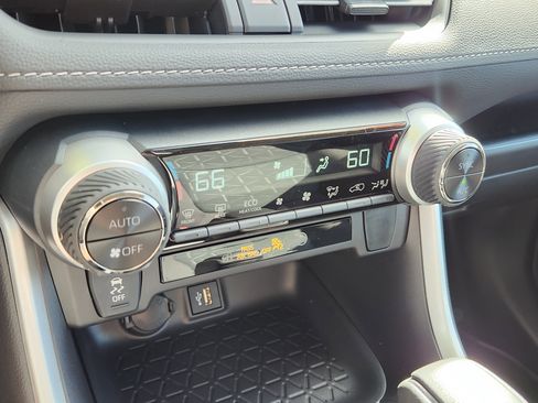 Certified 2025 Toyota RAV4 XLE image 23