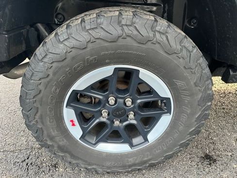 Used 2022 Jeep Wrangler Unlimited Rubicon image 11