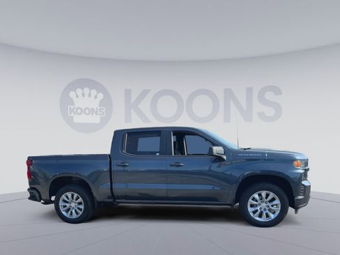 Used 2022 Chevrolet Silverado 1500 Custom AWD/4WD image 2