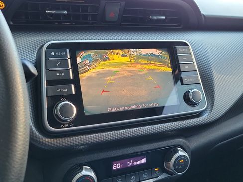 Used 2020 Nissan Kicks SV FWD image 31