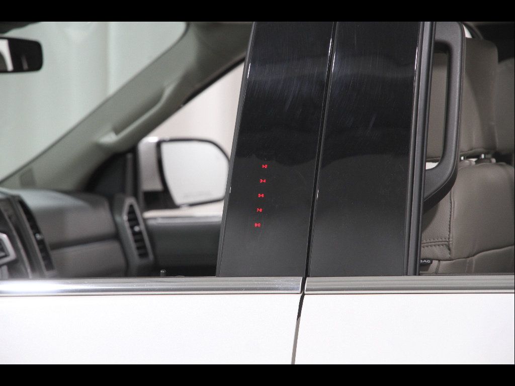 Used 2019 Ford Expedition XLT w/ Equipment Group 202A AWD/4WD image 4