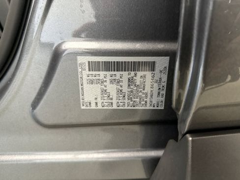 Used 2023 Nissan Rogue S AWD/4WD image 19