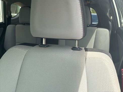 Used 2018 Toyota RAV4 XLE image 5