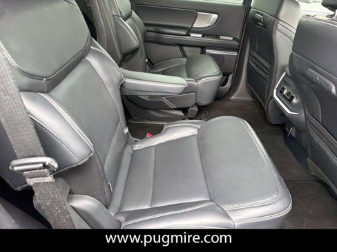 Used 2025 Ford Expedition Platinum AWD/4WD image 15