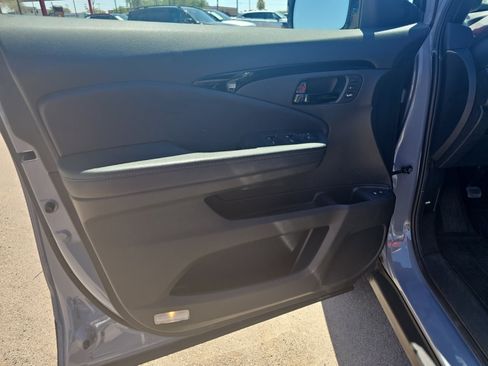 Used 2022 Honda Passport Elite image 11
