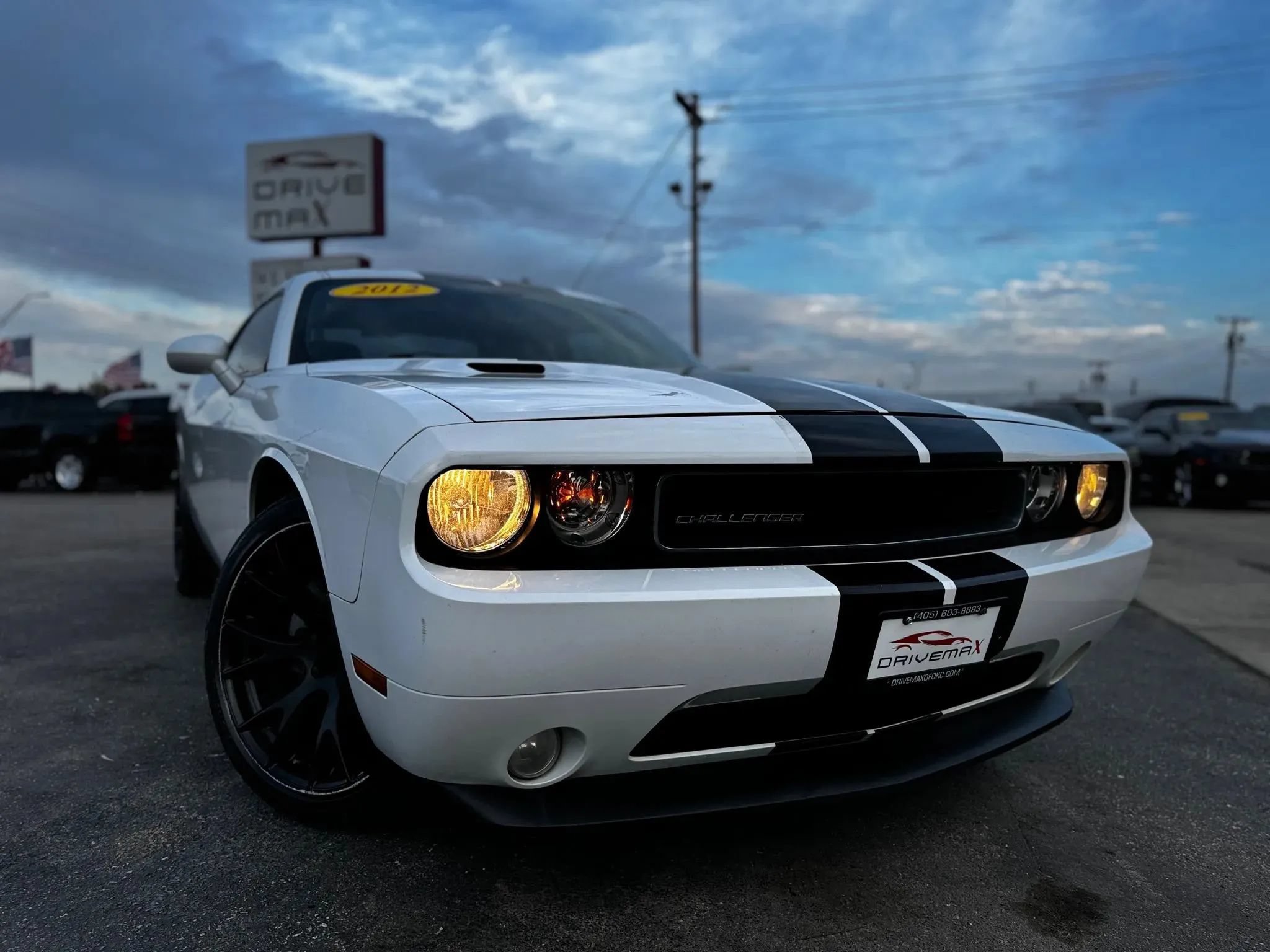 Used 2012 Dodge Challenger SXT Plus RWD image 1
