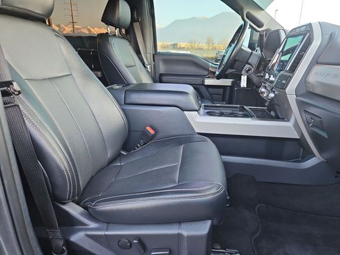 Used 2022 Ford F250 Lariat image 34