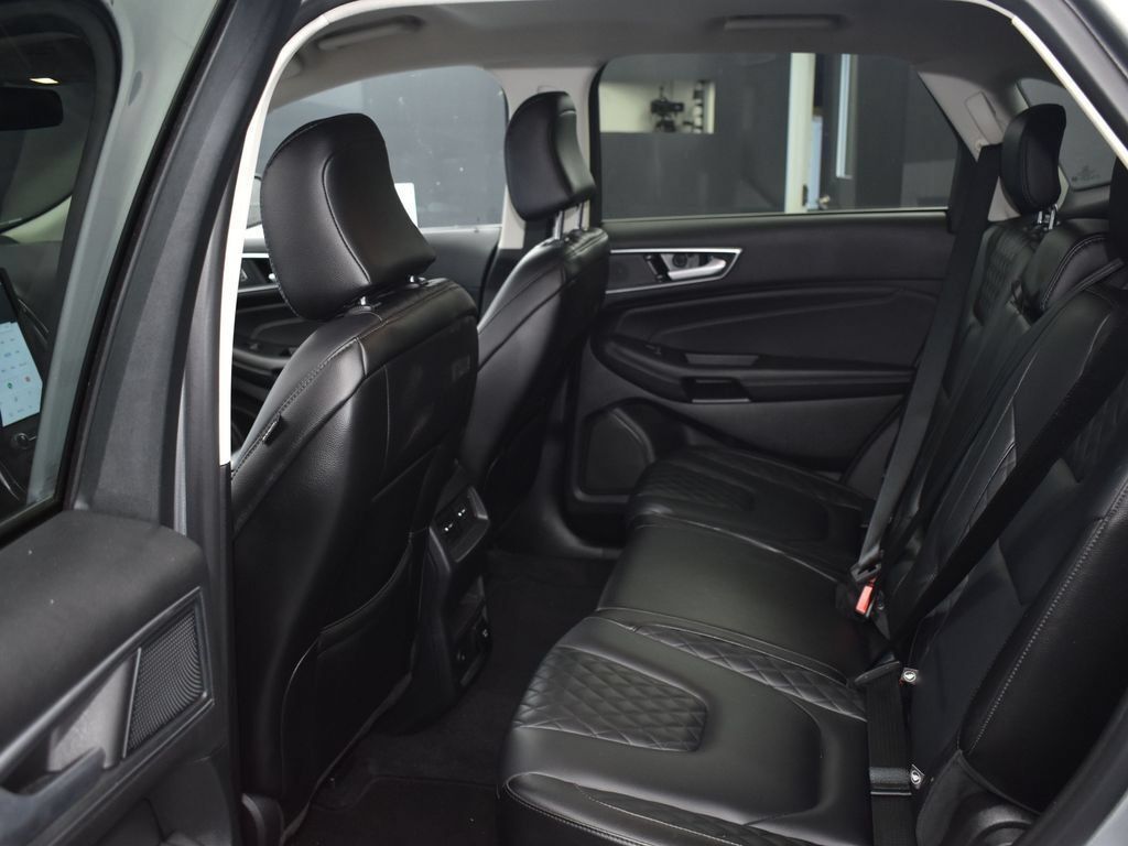 Used 2024 Ford Edge Titanium AWD/4WD image 23