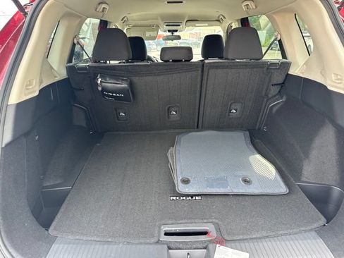 Certified 2023 Nissan Rogue SV AWD/4WD image 12