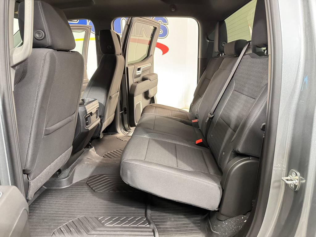 New 2026 Chevrolet Silverado 1500 RST w/ Z71 Off-Road Package AWD/4WD image 13