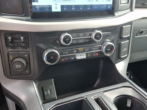 Used 2022 Ford F150 XLT w/ Equipment Group 302A High AWD/4WD image 15