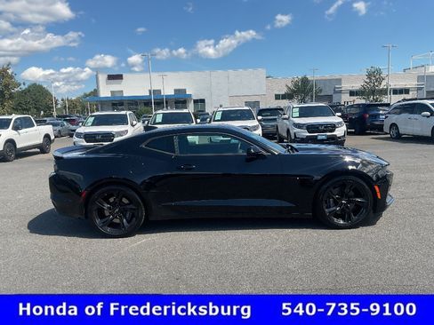 Used 2022 Chevrolet Camaro SS RWD image 7