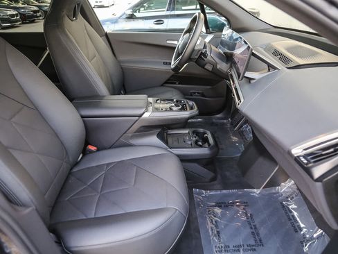 Used 2025 BMW iX xDrive50 w/ Premium Package image 12