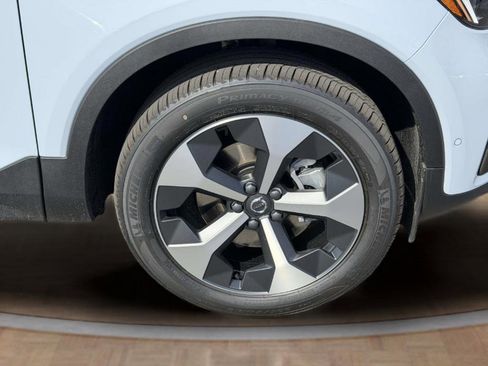 New 2026 Volvo XC40 B5 Plus w/ Protection Package Premier AWD/4WD image 26